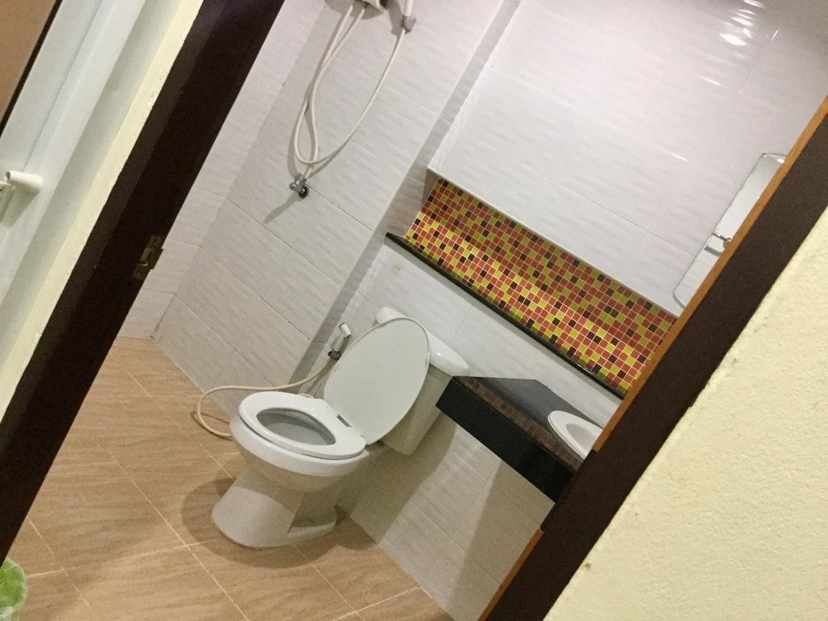 Greenhouse Apartment Nakhon Phanom Esterno foto